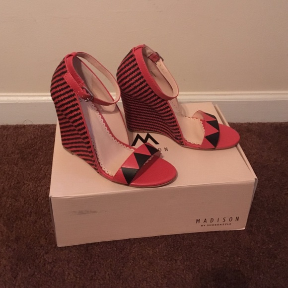 Beautiful wedges - Picture 3 of 3