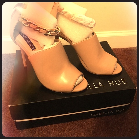Peep toes heels