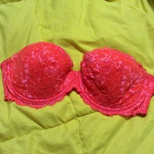 Treat your boobies. Victoria's Secret PINK Bra