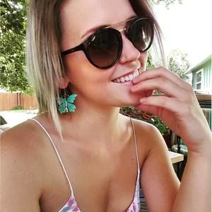 Meet your Posher, Taylor