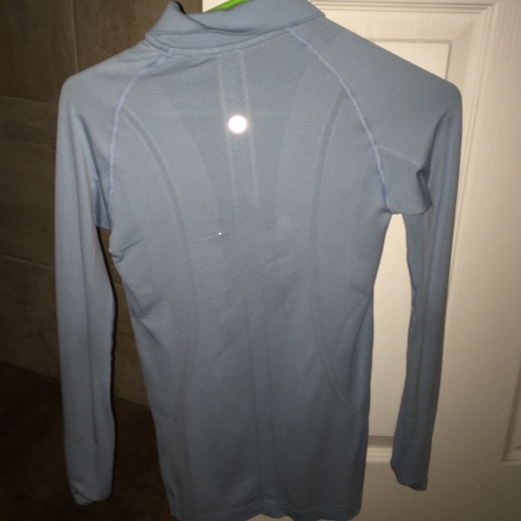 LIGHT WEIGHT LIGHT BLUE LULU JACKET. Size 4