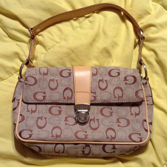 Guess purse