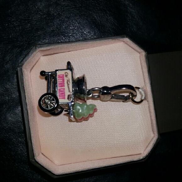 Juicy couture ice cream cart