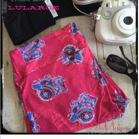 Not for sale. ISO camera leggings. OS. - Picture 1 of 1