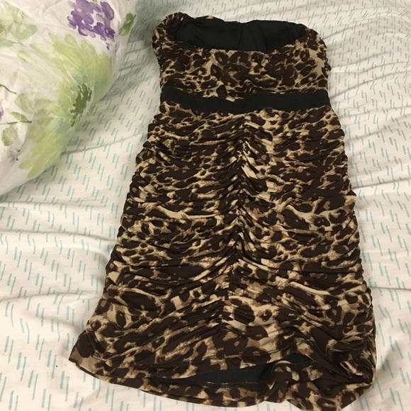 Pretty dress size small - Picture 2 of 2
