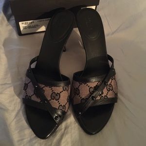 Gucci GG logo low heeled slipper