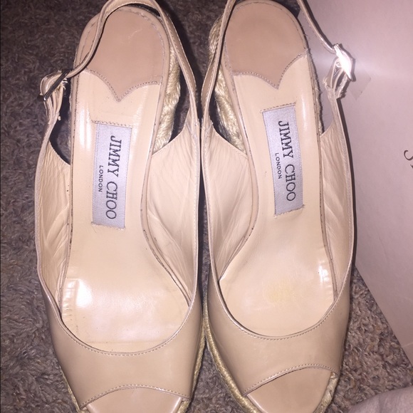 JIMMY CHOO NUDE PATENT WEDGE - Picture 2 of 3