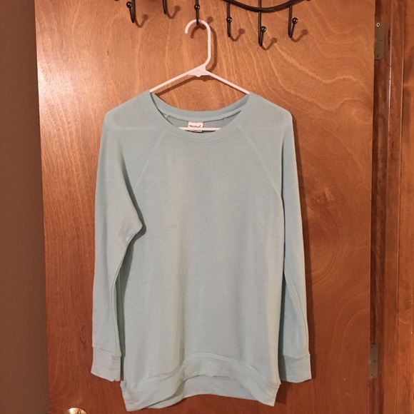 Lightweight sweatshirt