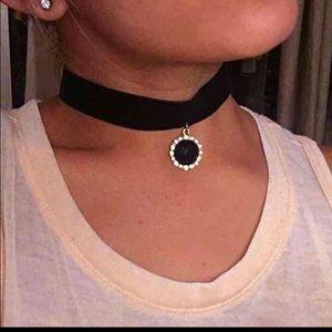 Black thick velvet choker