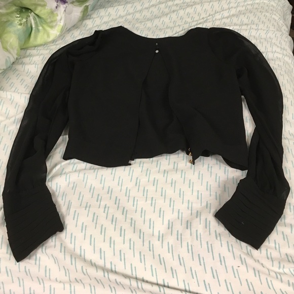 Pretty black blouse size small - Picture 2 of 3