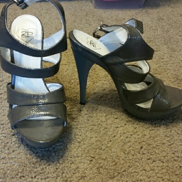 Women's 2b Bebe high heel shoes