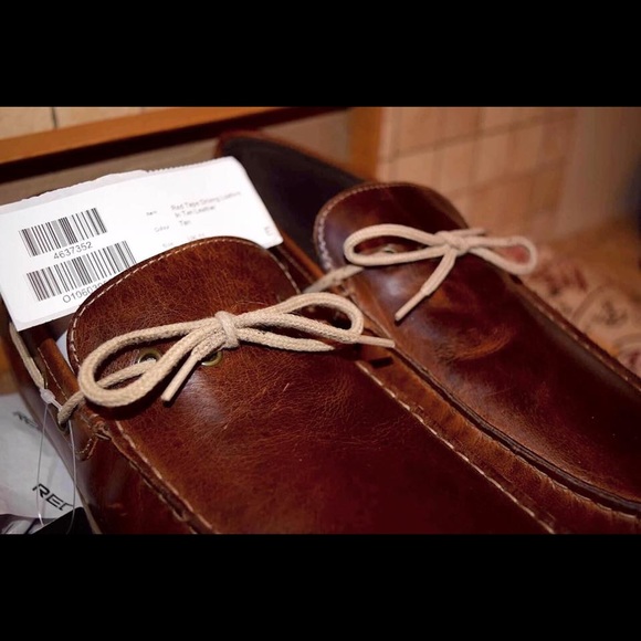 Men's Leather Boat Shoes - Picture 3 of 4