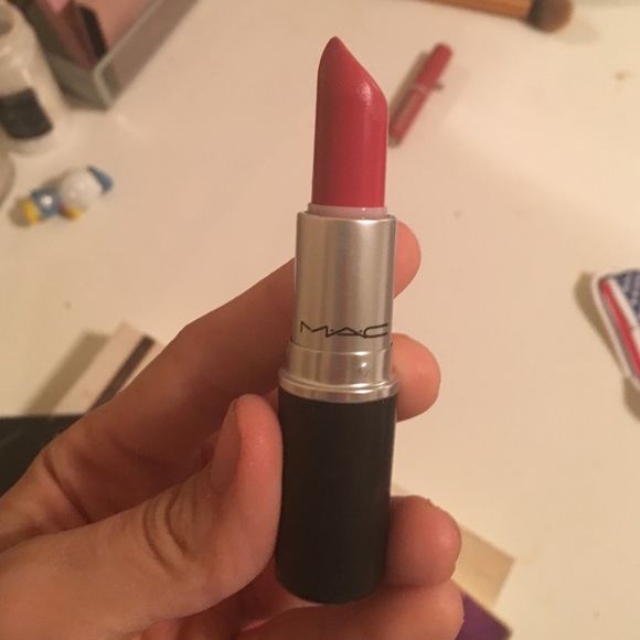 Mac lipstick in "call the hairdresser"