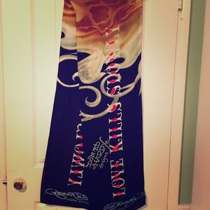 ❤️️LOVE ❤️ KILLS SLOWLY ED HARDY SILK SCARF 💔