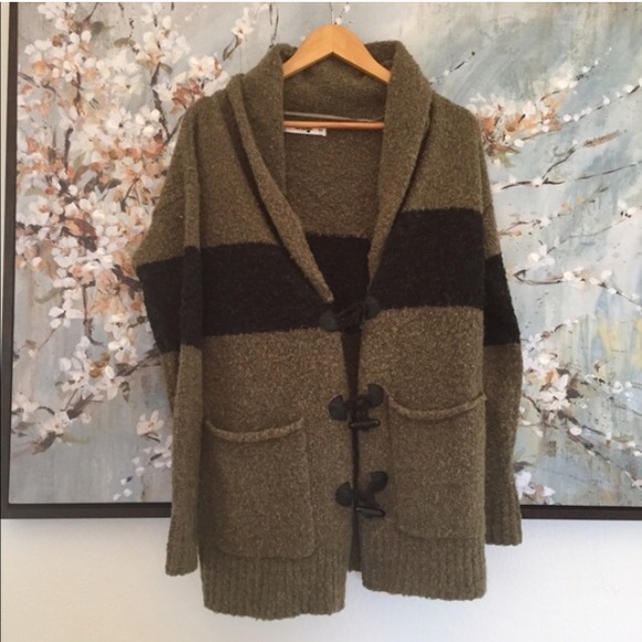 Kensie Girl Olive Black Toggle Sweater Sz XS