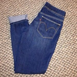 BRAND NEW Levis skinny jeans!