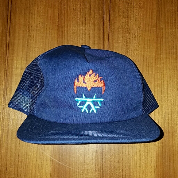 "Fire and Snow - M" Logo Trucker/Snapback