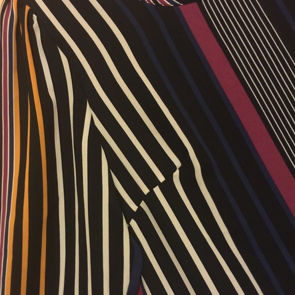 Ezra Brand Striped Top - Picture 3 of 4