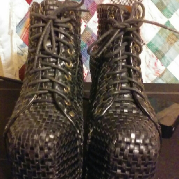 Jeffrey Campbell - Picture 2 of 3