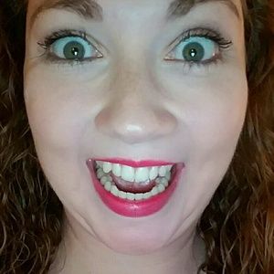 Meet your Posher, Christine