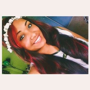 Meet your Posher, Nicole