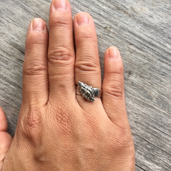 Sterling Silver Handmade Shell Ring Size 6