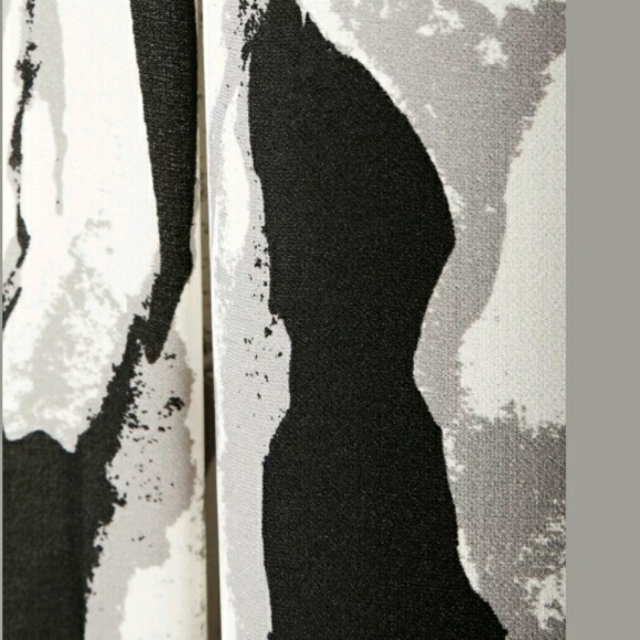 Halston Gown - Picture 4 of 4