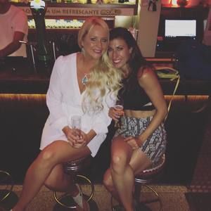 Meet your Posher, Lacey