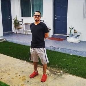 Meet your Posher, Nicolas