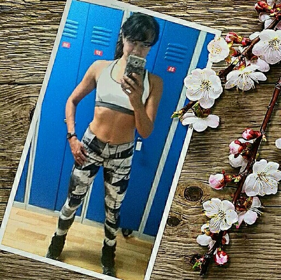 colors High Stretch Breathable Sports Bra Top Fitness Women Removable Padded - Picture 8 of 8