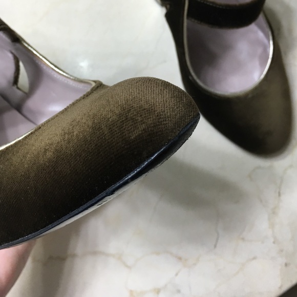 EXTRA PICS - Marc by Marc Jacobs Mary Jane Pumps - Picture 4 of 4
