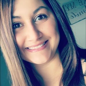 Meet your Posher, Sabina