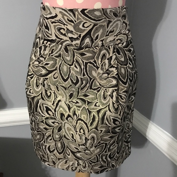 ✨SALE✨LOFT Metallic Blend Pencil Skirt - Picture 6 of 6