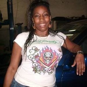 Meet your Posher, Simona