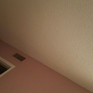 Meet your Posher, Lesly