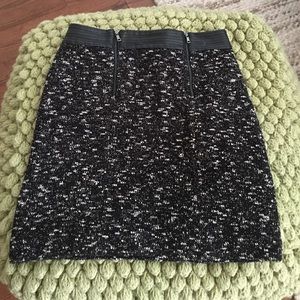 Ann Taylor tweeted acrylic and cotton skirt