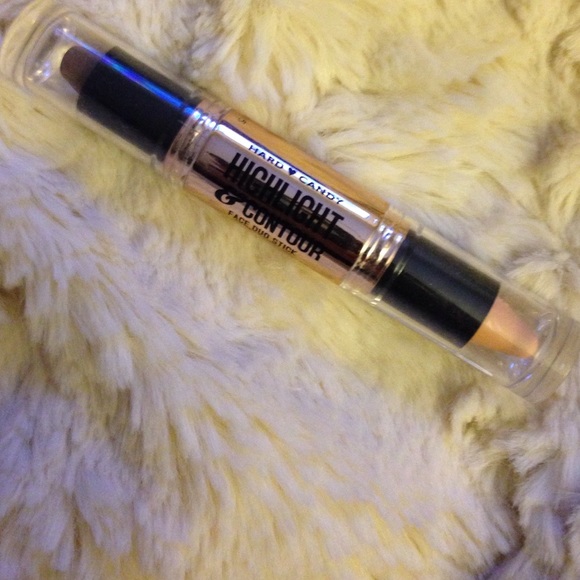 Brand new Hard Candy Highlight & Contour stick Dp - Picture 1 of 1