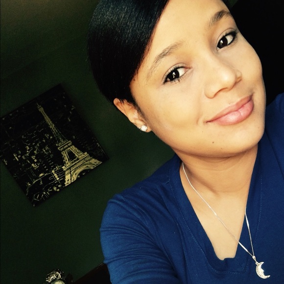 Meet your Posher, Yenny - Picture 1 of 1