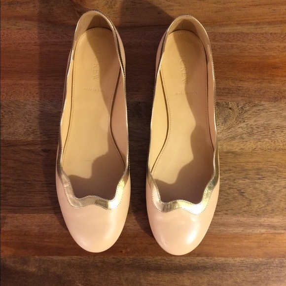 nude scalloped flats