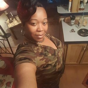 Meet your Posher, Antonia