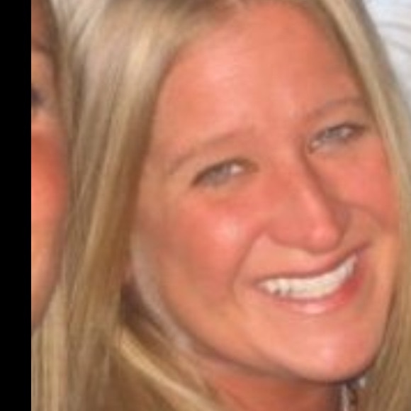 Meet your Posher, Jennifer - Picture 1 of 1