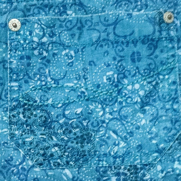 BONGO Blue Paisley Shorts- Sz 13 - Picture 4 of 4