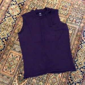 GAP purple sleeveless knit top