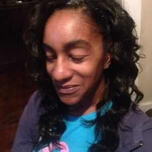 Meet your Posher, Dionne