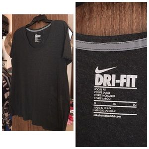 Women's Nike Tshirt