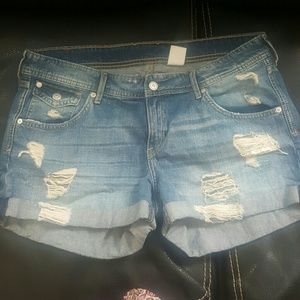 Women's destroyed denim shorts!
