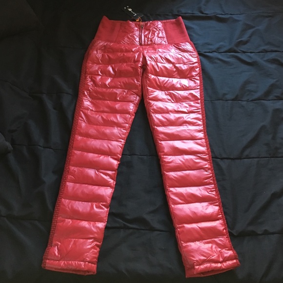 Skiing pants
