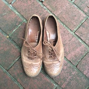 Bass Vintage-Style Oxfords