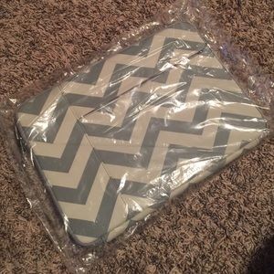 Runetz 13" Chevron neoprene sleeve case