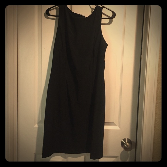 Classic Black Shift Dress - Picture 1 of 2